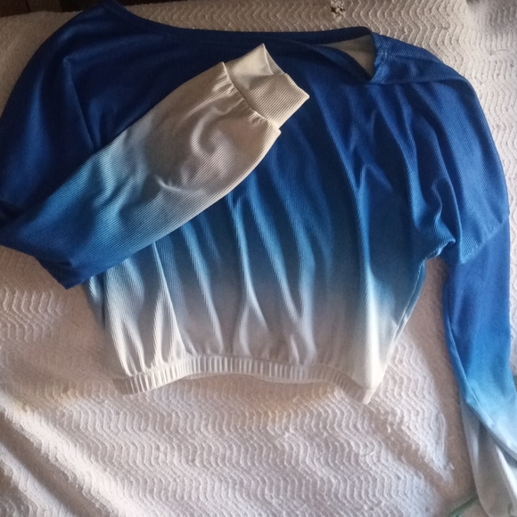 Silky stretch outfit - Picture 3 of 3